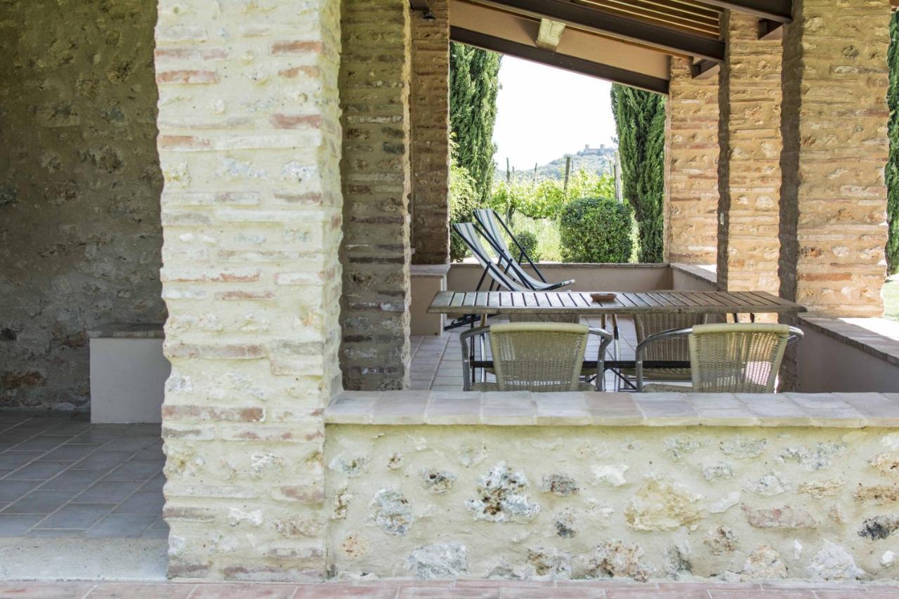 Monteriggioni Suite Екстер'єр фото